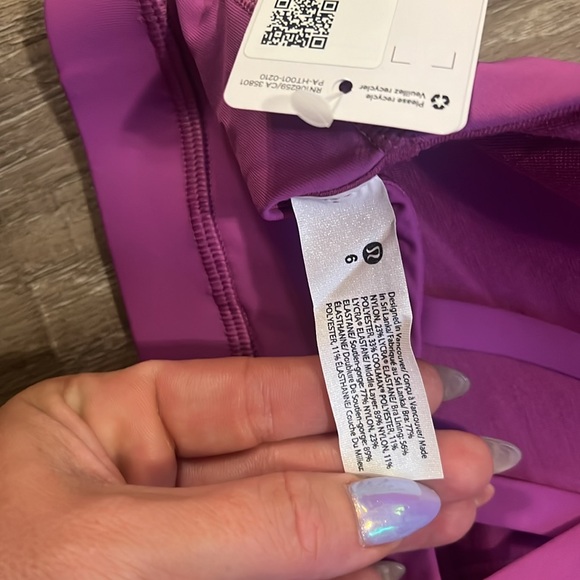 Lululemon Energy Bra *Medium Support, B–D Cups - Picture 8 of 9